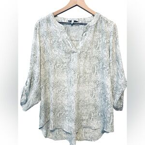 CHAUS SNAKE PRINT TOP WOMENS SIZE LARGE